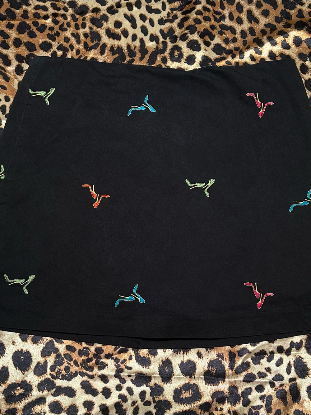 Y2K Attyre New York High Heel Embroidered Black Mini Skort